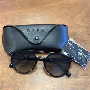 DIFF Eyewear Black Sunglasses